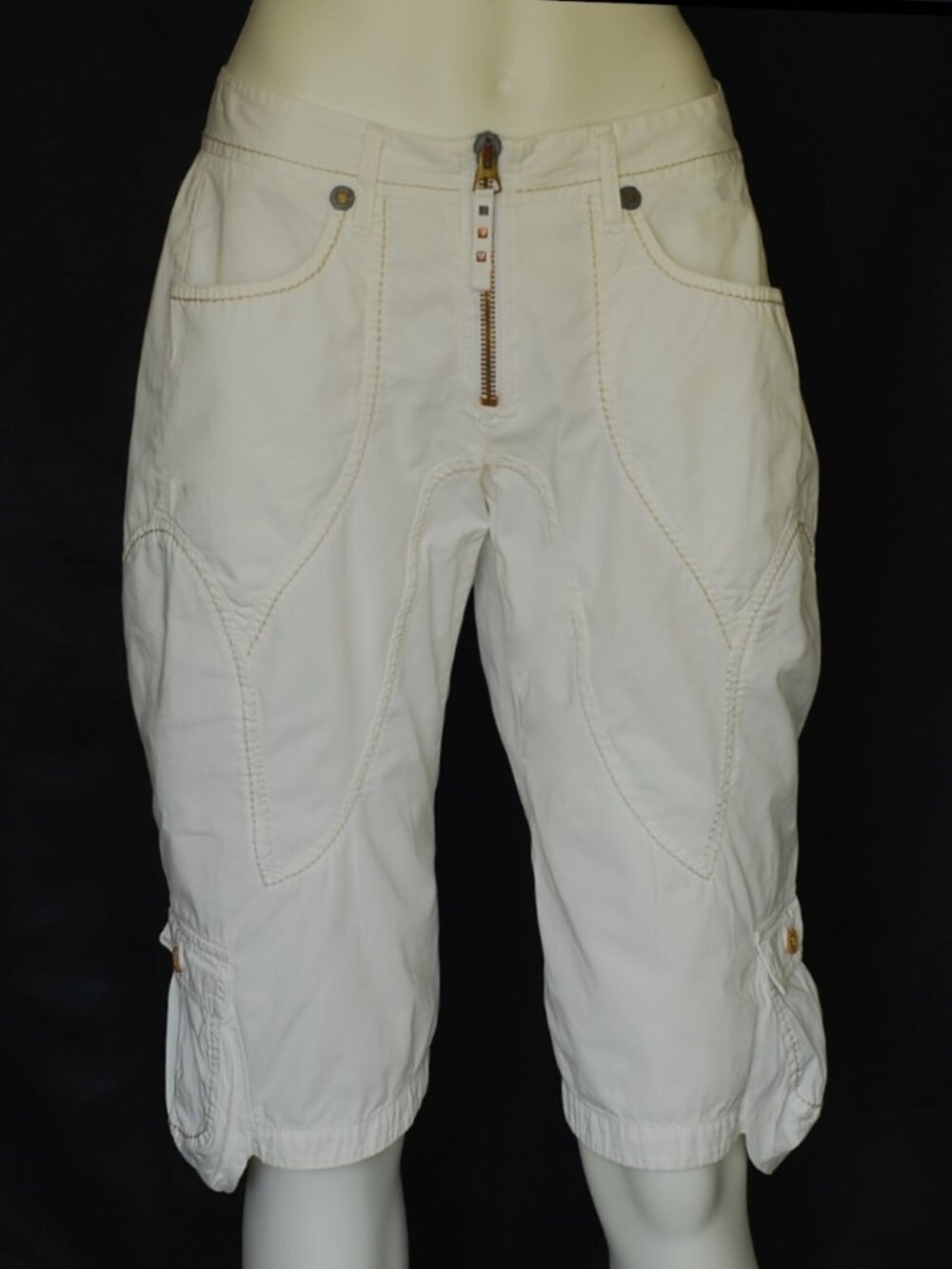 Marithe Francois Girbaud Capris With Zippers & Pockets On Legs - ItalyRomania